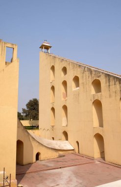Ünlü Gözlemevi Jantar Mantar, Jaipur, Rajasthan, Hindistan büyük astronomik aletleri koleksiyonu.