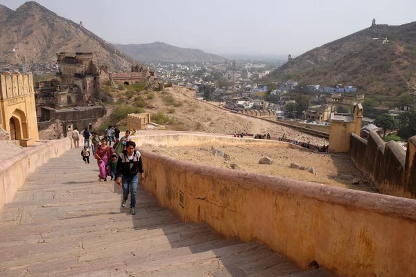 Turistas Amber Fort Jaipur Rajasthan Índia Fevereiro 2016 — Fotografia de Stock