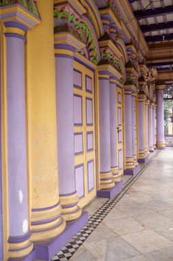 Kalküta, Batı Bengal, Hindistan bir turistik cazibe bir Jain Tapınağı'nda Badridas Temple Street olduğunu Jain Tapınağı (Parshwanath Tapınağı olarak da bilinir) olduğunu.