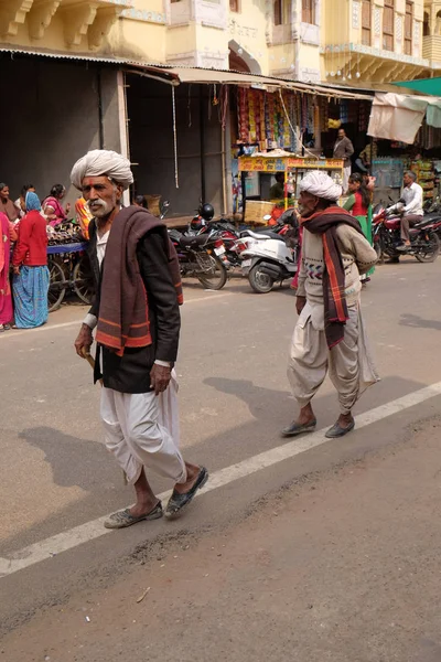 Unbekannte Rajasthani Männer Mit Traditionellem Turban Der Heiligen Stadt Pushkar — Stockfoto