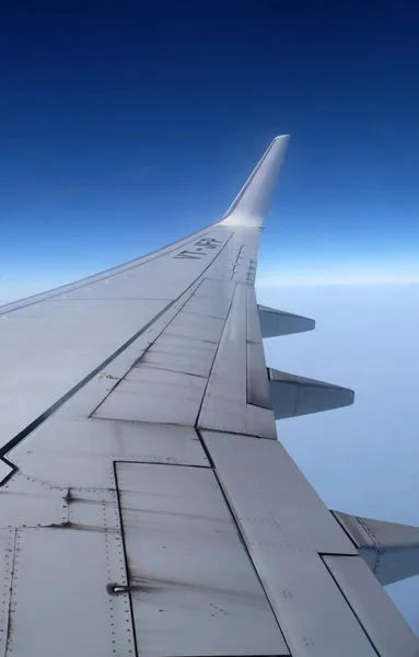 波音737飞机机翼 — 图库照片