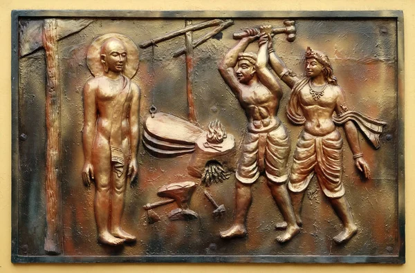 Indra Prevents Ignorant Cowherd Assaulting Bhagavan Mahavira Street Bas Relief — Stock Photo, Image