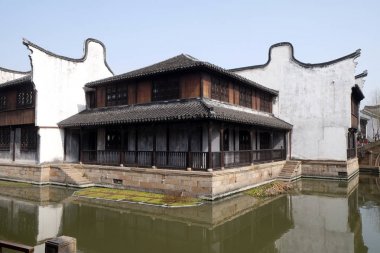 Grand Canal, Jiaxing, Zhejiang Eyaleti, Çin antik Jieyang şehir boyunca geleneksel evleri.