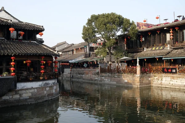Arquitectura China Edificios Que Bordean Los Canales Agua Ciudad Xitang —  Fotos de Stock