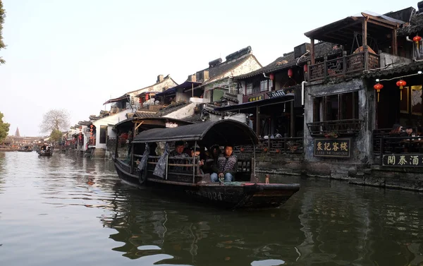 Perahu Turis Kanal Kanal Air Kota Xitang Provinsi Zhejiang China — Stok Foto