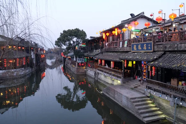 Arquitetura Chinesa Edifícios Que Revestem Canais Água Para Xitang Cidade — Fotografia de Stock