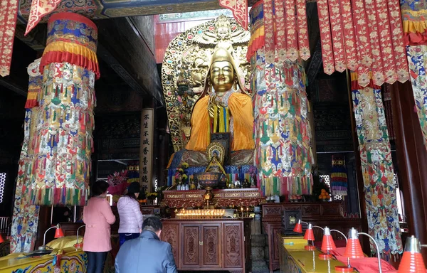 Buddhisterna Dyrkar Buddha Den Lama Temple Yonghe Lamasery Det Största — Stockfoto