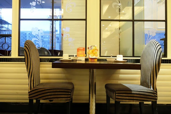 Mesa Jantar Cadeiras Restaurante Pequim China Fevereiro 2016 — Fotografia de Stock