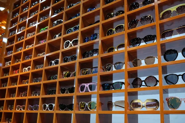 Showcase Glasses Shopping Center Shanghai China — Stock Photo, Image