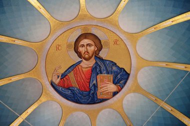 İsa Pantokrator İsa'nın diriliş Tiran, Arnavutluk Ortodoks katedrali kubbe içinde.