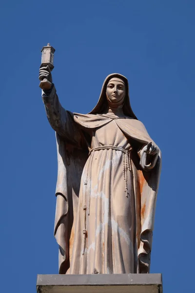 Estatua Santa Clara Asís Catedral San Esteban Shkoder Albania —  Fotos de Stock