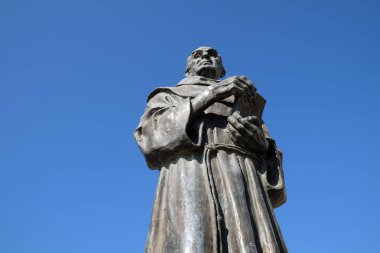 Zef Pllumi Arnavut Franciscan, rahip ve anı Shengjin, Arnavutluk'ta Memorial.