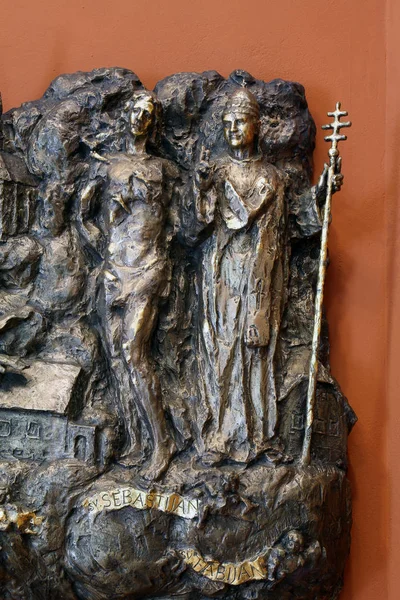 Sebastian Świętych Fabian Płaskorzeźbę Kaplicy Saint Dismas Zagreb Chorwacja — Zdjęcie stockowe