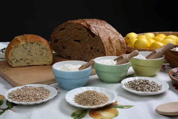 Ингредиенты Цельного Зерна Здорового Хлеба Цельной Пшеничной Муки Зародышей Пшеницы — стоковое фото