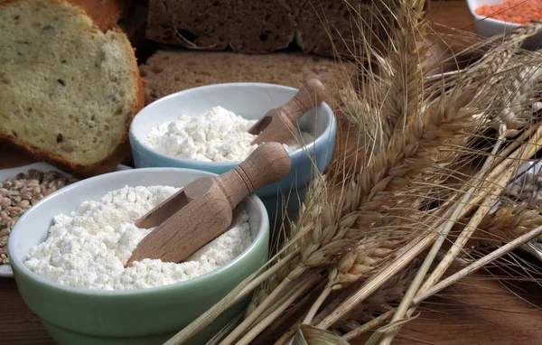 Ингредиенты Цельного Зерна Здоровый Хлеб Цельная Пшеничная Мука — стоковое фото
