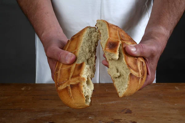 Breaking Fresh Loaf Eucharistic Bread — Stock Photo, Image