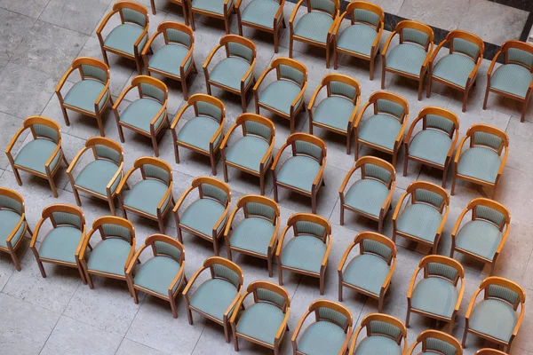 クロアチア ザグレブの芸術科学アカデミーの椅子 — ストック写真