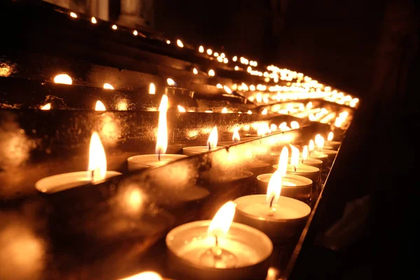 Encender Velas Altar Nuestra Señora Catedral Asunción María Zagreb Croacia — Foto de Stock