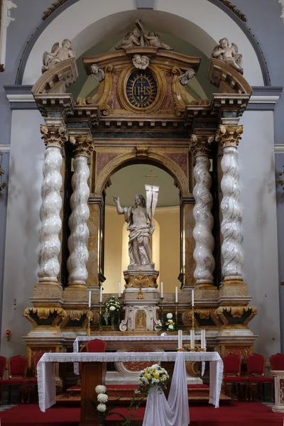 复活的基督 在方济各会教会的天主教方济会轻微在克罗地亚杜布罗夫尼克坛 — 图库照片