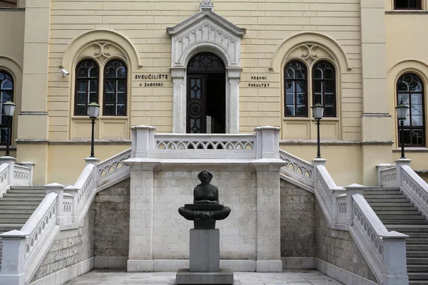 Tarihi Hırvatlar Ivan Mestrovic Heykelini Önünde Yer Alan Bina Zagreb — Stok fotoğraf