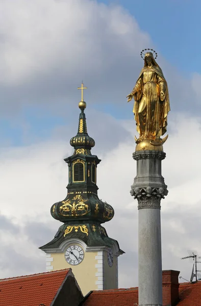 Estátua Ouro Virgem Maria Igreja Santa Maria Rua Tkalciceva Zagreb — Fotografia de Stock