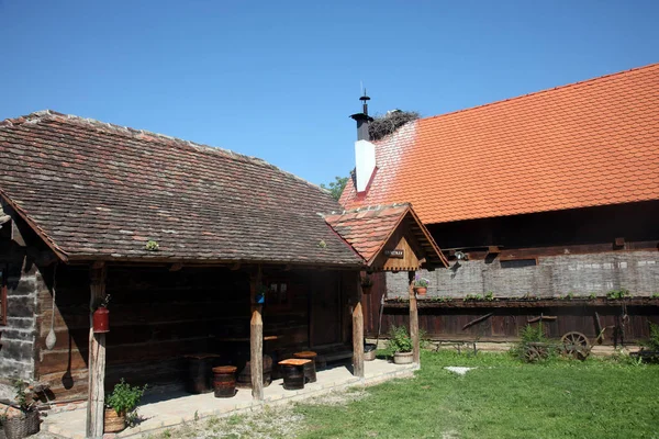 Typisches Holzhaus Dorf Cigoc Kroatien — Stockfoto