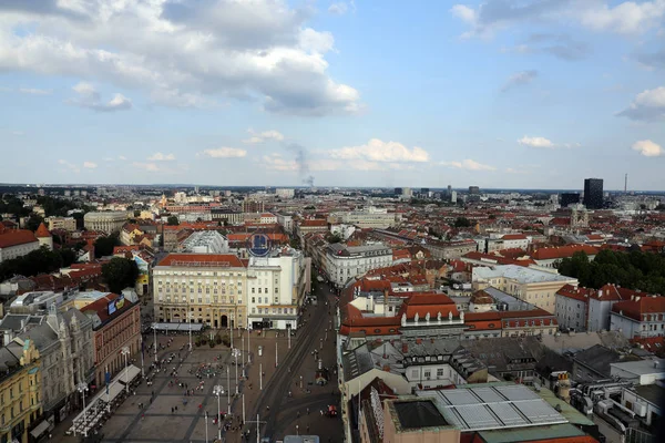 Zagreb Hırvatistan Için Ban Jelacic Meydanı Katedral Havadan Görünümü — Stok fotoğraf