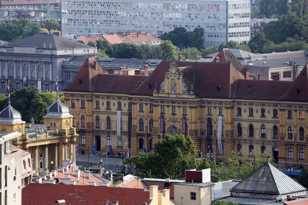 Historická Dolní Městské Architektury Budovou Muzea Umění Řemesel Záhřebu Chorvatsko — Stock fotografie