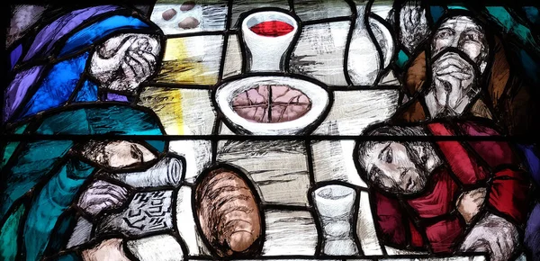 御子イエス キリストを通して この世で救いを始められます ドイツ ピフラスの聖ヨハネ教会のシーガー コダーによるステンドグラスの窓の詳細 — ストック写真