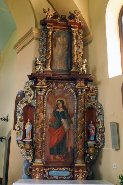 Hırvatistan 'ın Laz kentindeki Aziz Andrew Kilisesi' nde Evangelist Aziz John sunağı