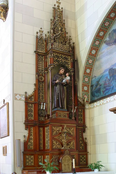 Βωμός Του Αγίου Αντωνίου Της Πάδοβας Στην Φραγκισκανή Εκκλησία Του — Φωτογραφία Αρχείου