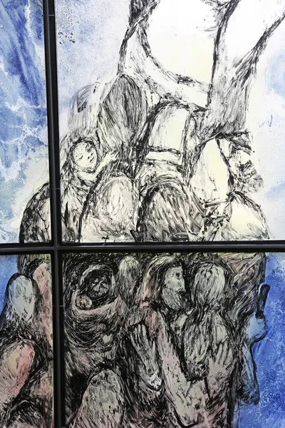 紅海を横断し ドイツのホルツミュールにある聖ジェームズ礼拝堂のシーガー コーダーのステンドグラスの窓の詳細 — ストック写真