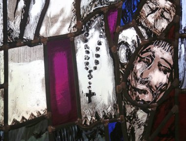 Peder Rupert Mayer, Sieger Koder 'in Almanya' nın Piflas kentindeki St. John kilisesinde yaptığı vitraylı pencerenin ayrıntıları.