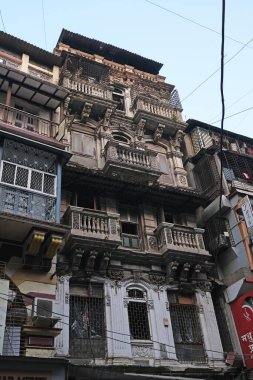 Mumbai, Hindistan 'da bir apartman.