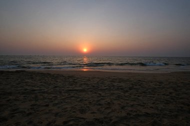 Günbatımı Candolim Sahili, Kuzey Goa, Hindistan