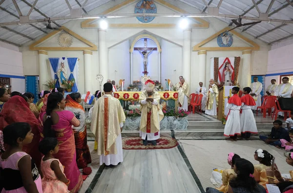 Santa Missa Igreja Nossa Senhora Lourdes Kumrokhali Bengala Ocidental Índia — Fotografia de Stock