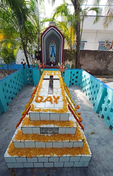 Túmulo Missionário Croata Padre Jesuíta Ante Gabric Decorado Por Ocasião — Fotografia de Stock