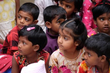 Kumrokhali 'deki okuldaki çocuklar, Batı Bengal, Hindistan