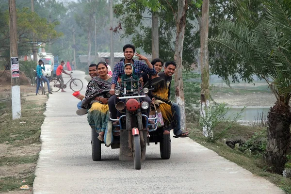 Indiano Triciclo Motor Riquixá Transporte Passageiros Kumrokhali Bengala Ocidental — Fotografia de Stock