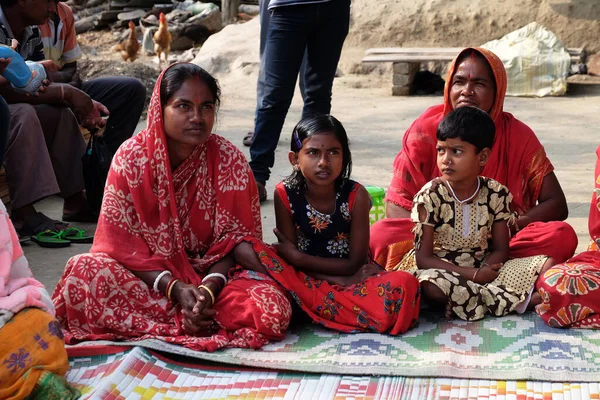 Católicos Fieles Durante Una Misa Aire Libre Pueblo Mitrapur Bengala —  Fotos de Stock