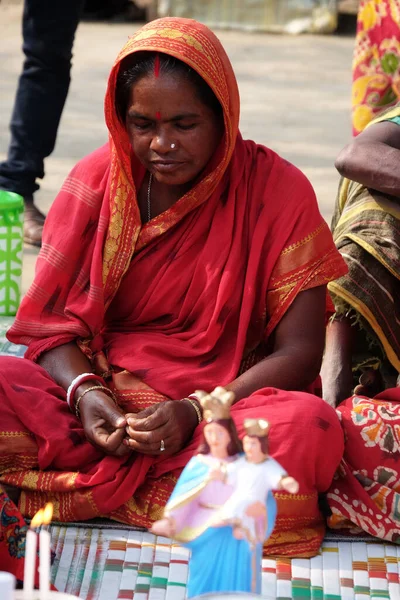 Gläubige Katholiken Während Einer Freiluftmesse Dorf Mitrapur Westbengalen Indien — Stockfoto