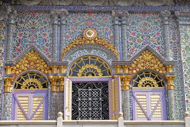 Jain Tapınağı (Parshwanath Tapınağı olarak da bilinir) Kolkata, Batı Bengal, Hindistan 'daki Badridas Tapınağı Caddesi' nde.