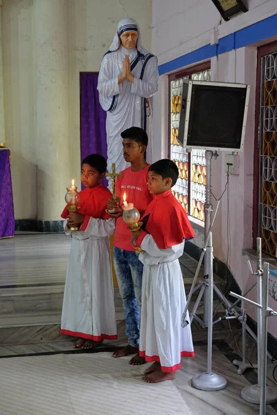 Oração Das Estações Cruz Igreja Nossa Senhora Lourdes Kumrokhali Bengala — Fotografia de Stock