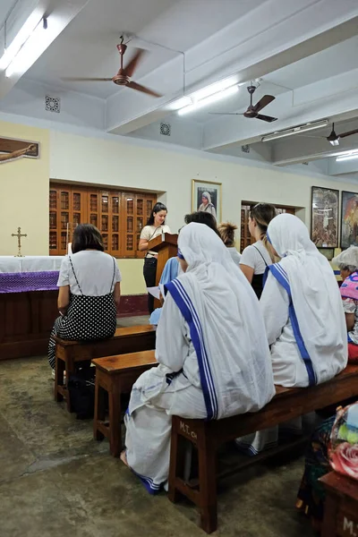 Santa Missa Sepultura Madre Teresa Casa Mãe Calcutá Índia — Fotografia de Stock