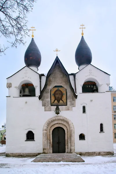 Pokrovsky kathedraal in klooster van heiligen Maria en Martha, Moskou — Stockfoto