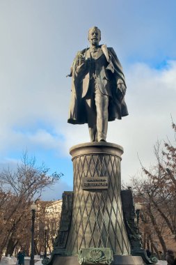 Mühendis Vladimir Shukhov Moskova'da anıt