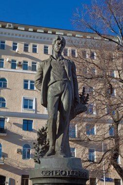 Rus şair Moskova'da Sergey Yesenin anıt