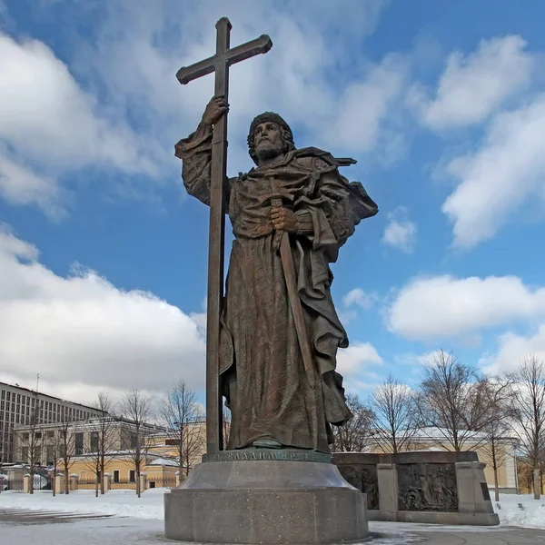 Monument till Prince Vladimir stort i Moskva — Stockfoto