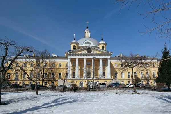 Krankenhauskirche des Zarewitsch Demetrius im Krankenhaus von Golizyn. — Stockfoto