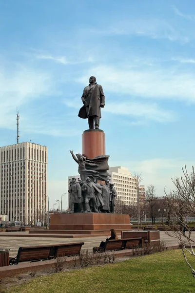 Pomnik Lenina Vladimir na placu Kaluzhskaya w mieście Moskwa — Zdjęcie stockowe